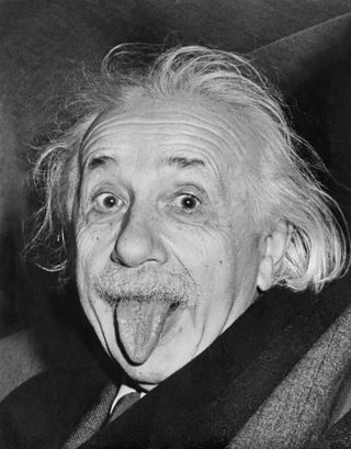 Does Twitter (Really) Make you Smarter?