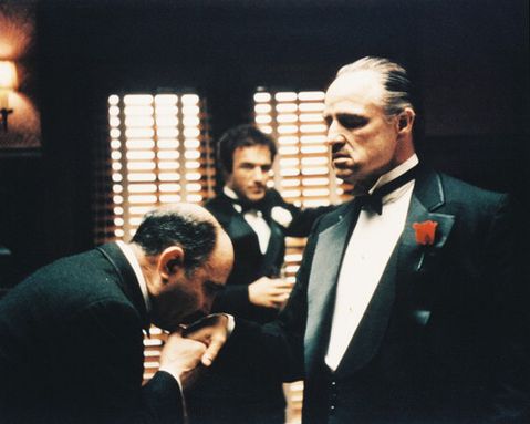 Mafia Sourcing – How Insiders Game User Generated News for Money